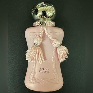 PARFUMS de MARLY DELINA EXCLUSIF 1 OZ. EAU DE PARFUM SPRAY (NO BOX, HAS CAP)